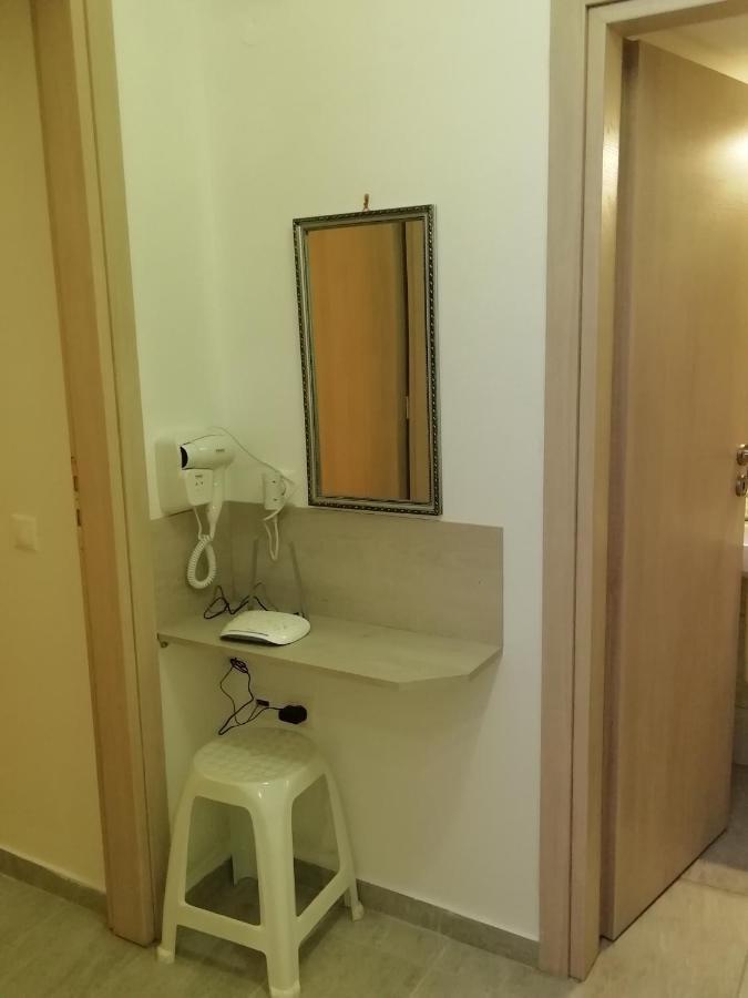 Cute Apartmnet In Thiseio Athens Exterior photo